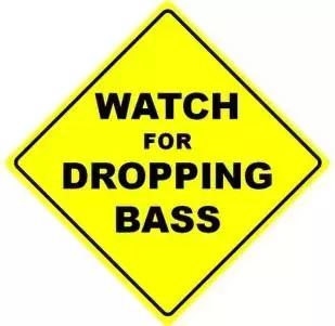 最火最震撼的车载超级低音炮,魔震车载低音炮