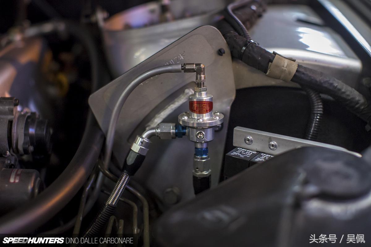 劳斯莱斯为什么不用丰田发动机,为了一把伞买劳斯莱斯