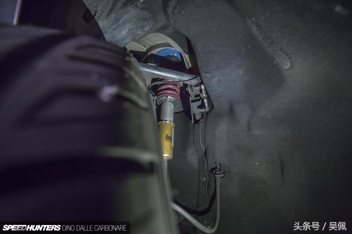 劳斯莱斯为什么不用丰田发动机,为了一把伞买劳斯莱斯