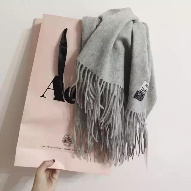 关晓彤穿的鞋子一般都是哪里买的,关晓彤名牌鞋