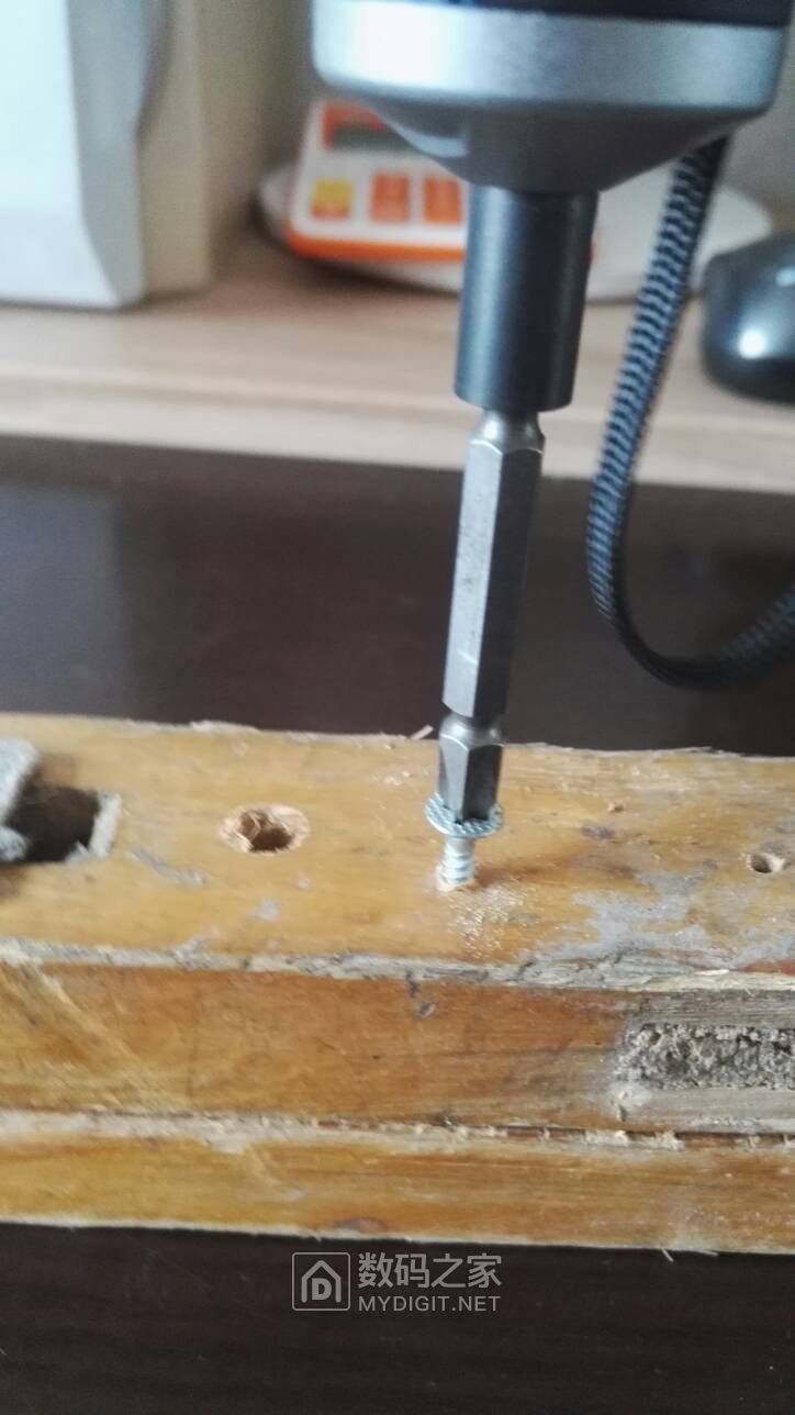 boschgo手持电动螺丝刀评测,boschGO电动螺丝刀拆解视频