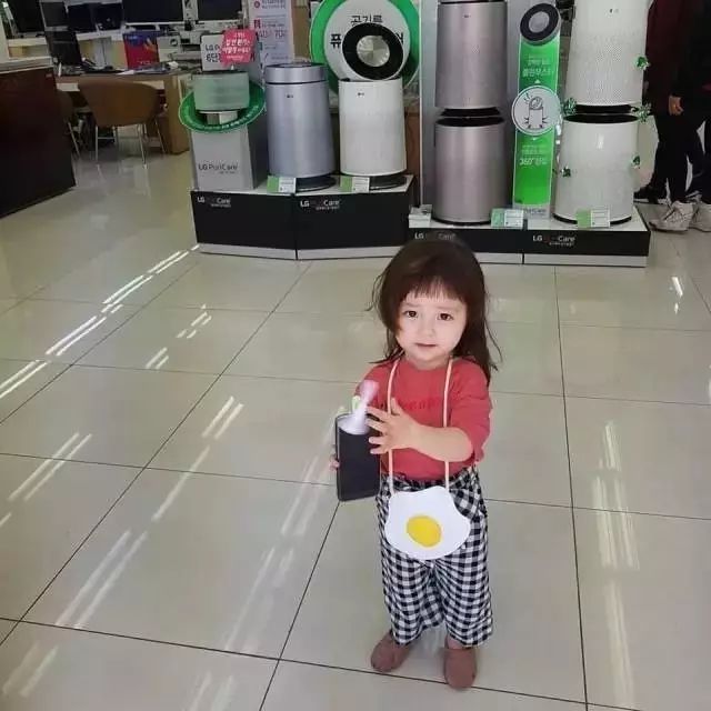 韩国小童女宝穿搭,好看的国外小萌娃穿搭
