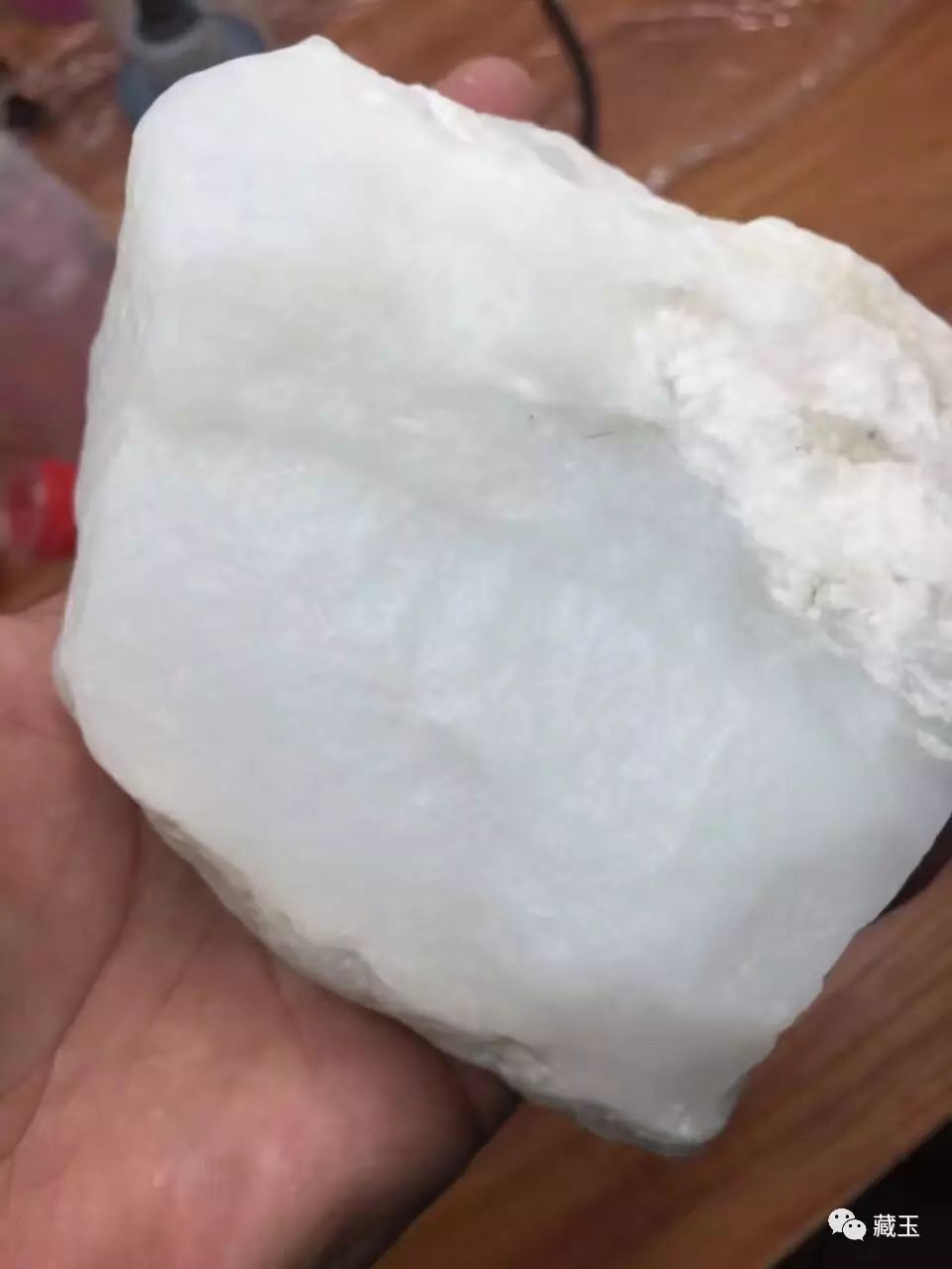 他靠一个名词就能让自己的玉价格翻几倍，太神奇了