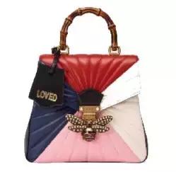 杨幂穿的gucci的格纹外套,杨幂celine上衣