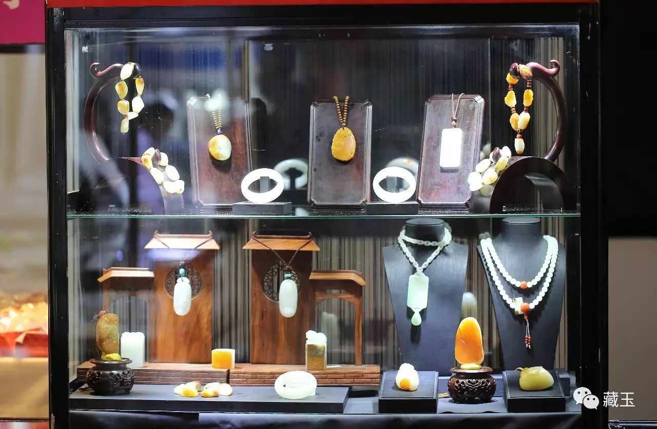 他靠一个名词就能让自己的玉价格翻几倍，太神奇了