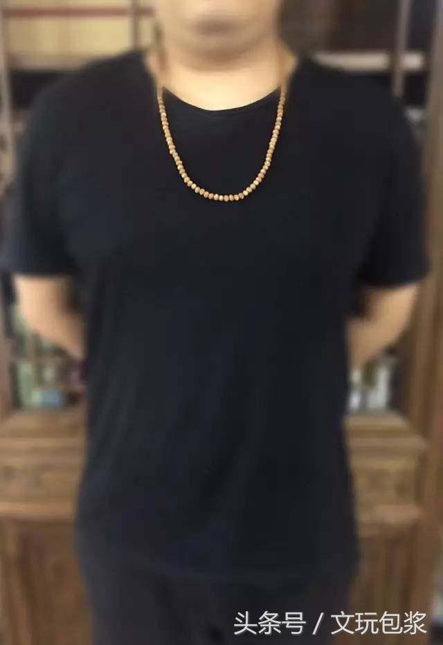 50-60岁男人适合戴什么手串,南红手串适合男人戴吗