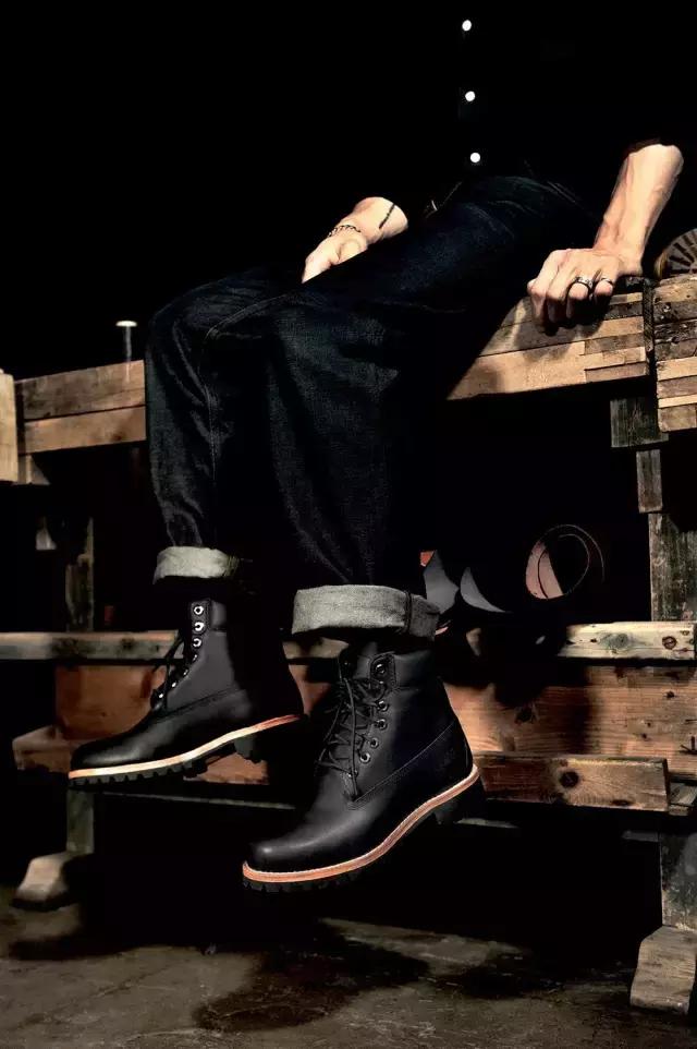 踢不烂大黄靴滴上了油渍,踢不烂大黄靴timberland