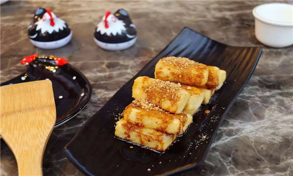 吃甜食头晕恶心想吐挂什么科,恶心想吐吃甜食管用吗