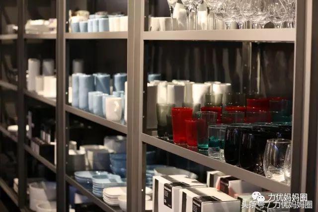 探店这家二十多年的鞋店,探店探到一家特别好看的店