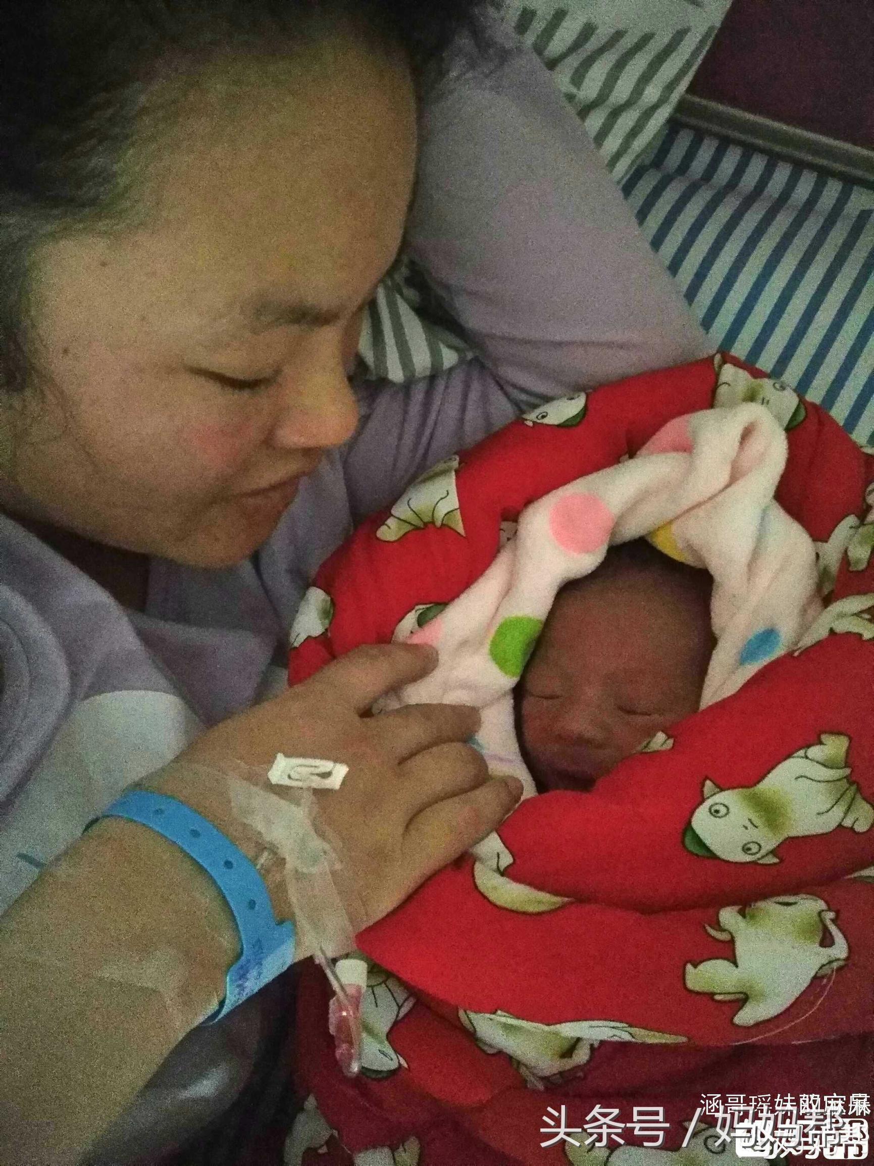 龙凤胎麻麻训练,龙凤胎妈妈日常分享