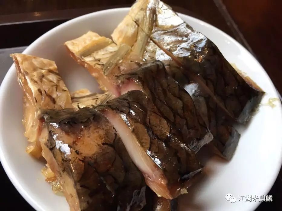 绍兴百年老字号美食臭豆腐,100块钱吃遍水塔美食街