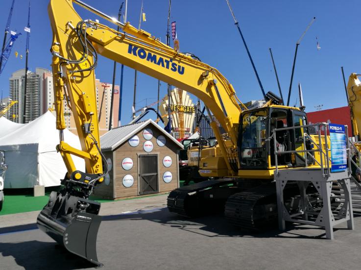 挖掘机铲斗不稳,挖掘机铲斗动作慢的原因