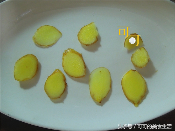 清蒸鲳鱼最简单的做法,鲳鱼家常做法清蒸鲳鱼