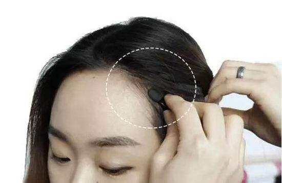 露额头好看的人适合留什么发型,露额头好看是属于什么脸型