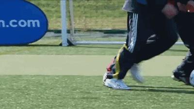 足球入门摆脱过人技巧,足球教学与技巧九分钟十个动作