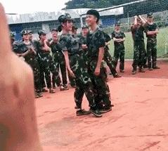 究竟是咋插进去的我出100你再重头插一次让我看看