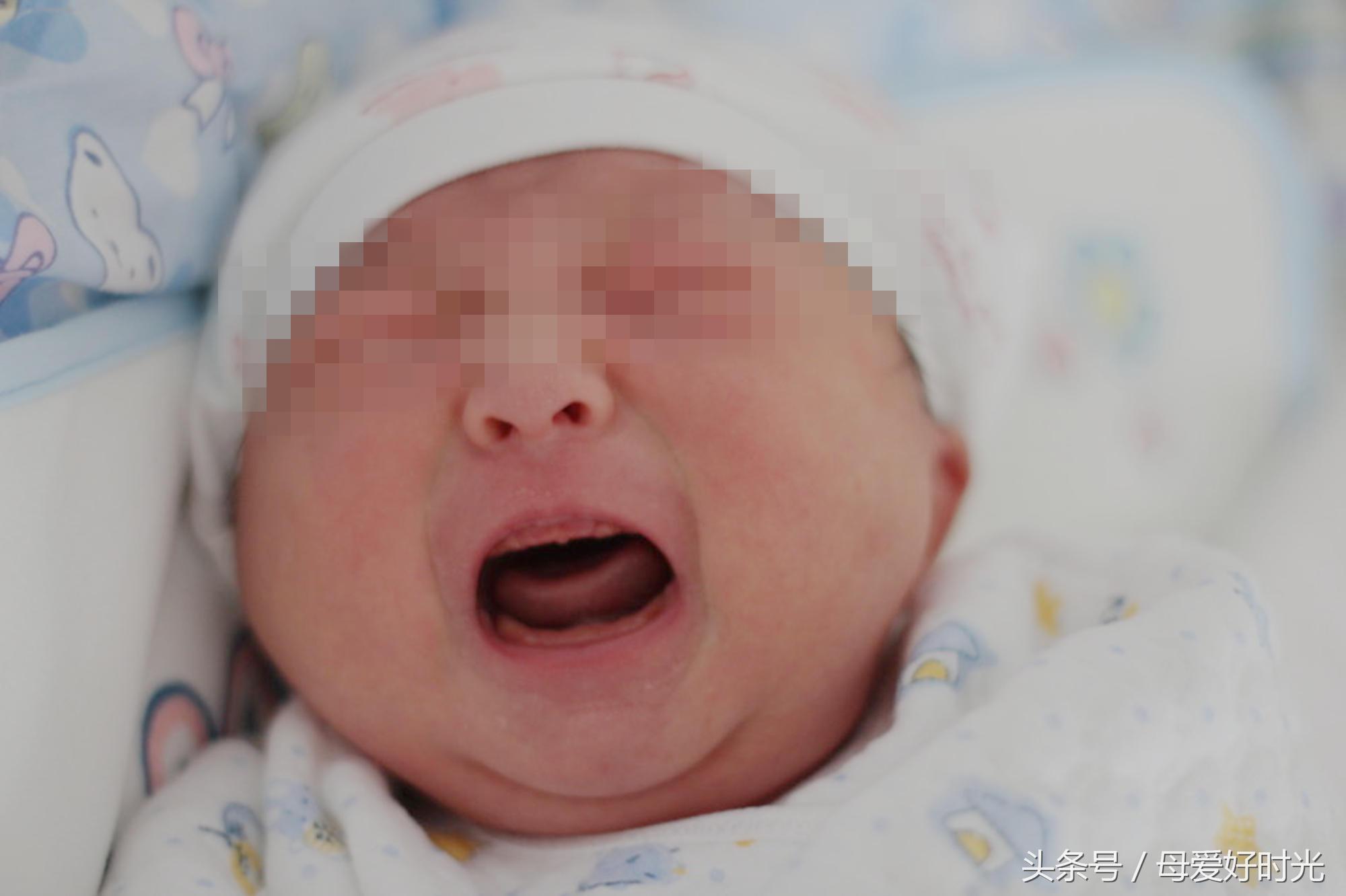 宝宝刚出生不爱笑,宝宝刚出生不会照顾怎么办