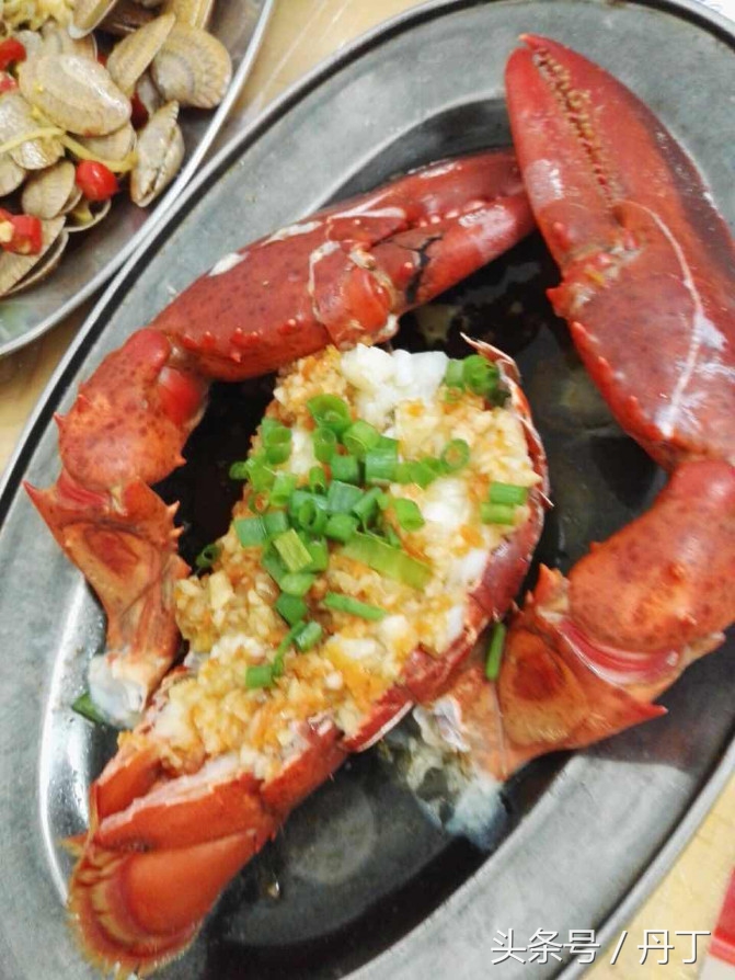 美女三亚之旅、疯狂购物、刷爆银行卡、