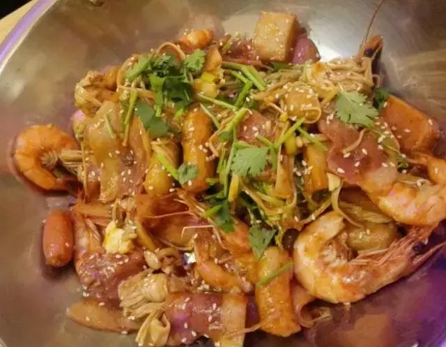 青岛麻辣香锅,火遍青岛的麻辣香锅