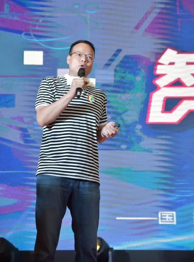 黄光裕回来了，eYenurse亮相国美首届智能科技节