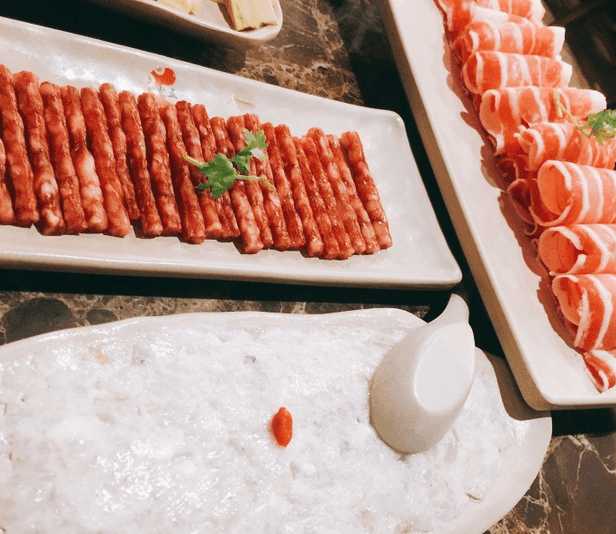 武汉重庆火锅店推荐,武汉最有氛围感的火锅店