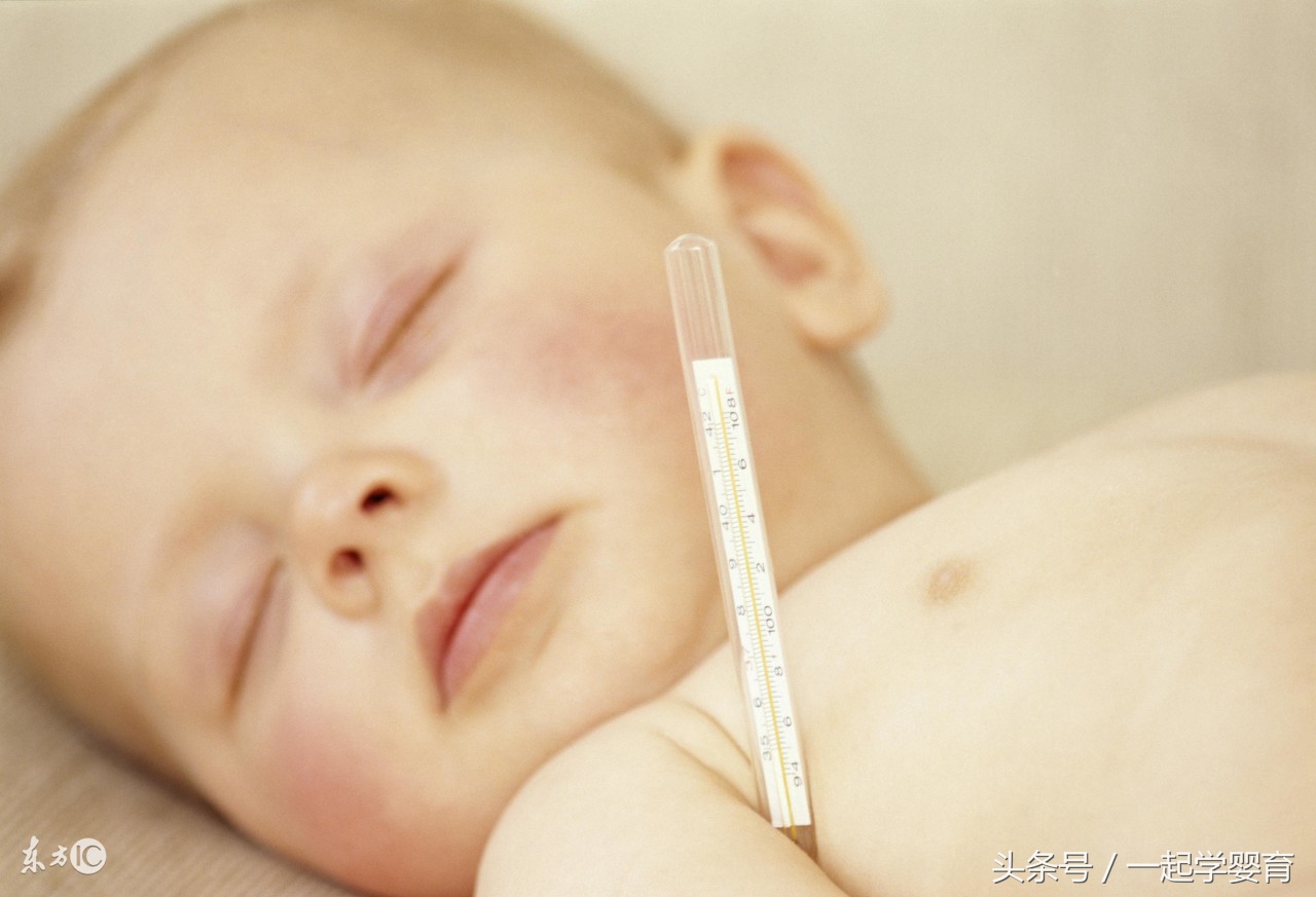 宝宝病毒感染连续高烧四天了,宝宝病毒性高烧反复不退怎么办
