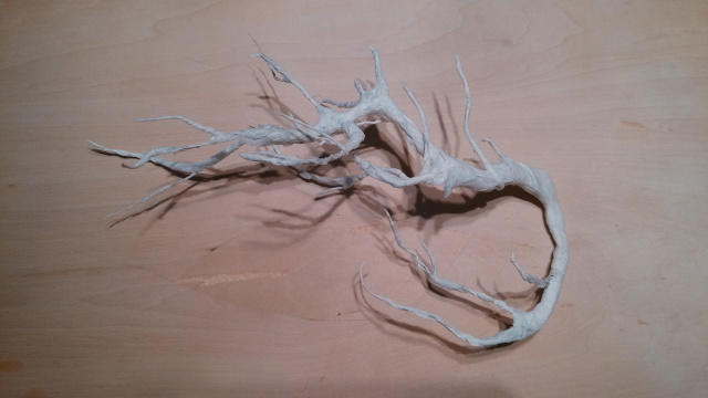 为茶室添一缕梅香，只需卫生纸与铁丝的完美结合