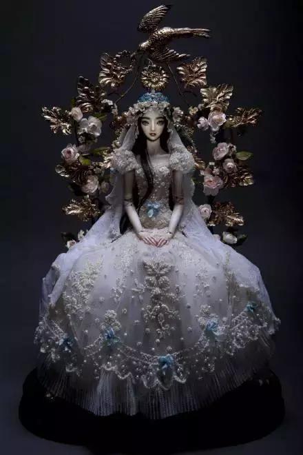 李晨花200万买的求婚娃娃，到底什么来头？