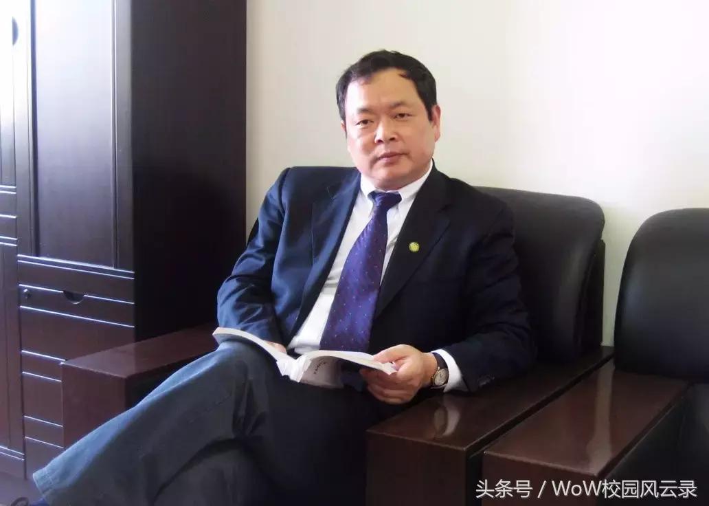 娴︿笢寤哄钩涓鏍￠暱,涓婃捣甯傚缓骞充腑瀛﹁タ鏍℃崲鏍￠暱