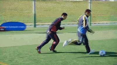 足球入门摆脱过人技巧,足球教学与技巧九分钟十个动作