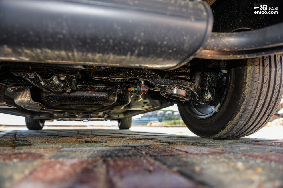 7座车买房车还是mpv,7座买霸道还是mpv