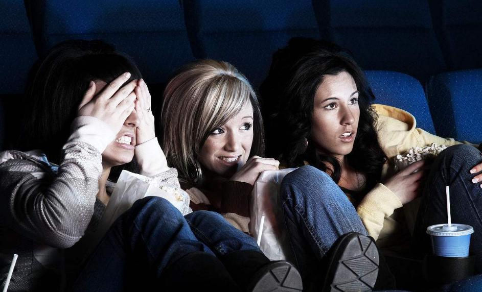 看电影如果遇到这几种人，赶紧退票换场，不然喜剧变悲剧！