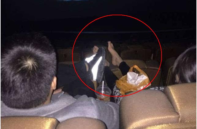 看电影如果遇到这几种人，赶紧退票换场，不然喜剧变悲剧！