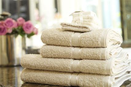 毛巾有酸臭味怎么消除,毛巾杀菌除螨这招特别有效果