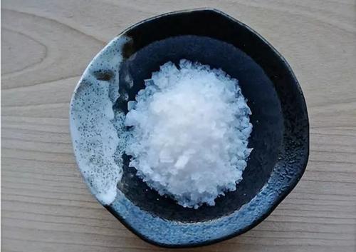 毛巾有酸臭味怎么消除,毛巾杀菌除螨这招特别有效果