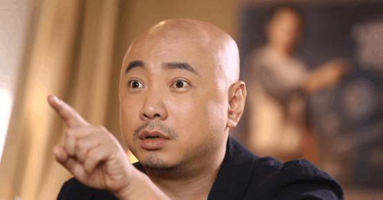 40岁男脱发秃顶多年了怎么治,男士脱发秃顶怎么办