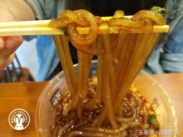 像鞋垫一样的烧饼,鞋垫烧饼