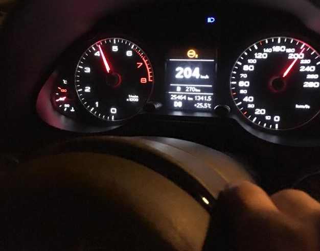 开奥迪上高速飙车,开奥迪跑160公里