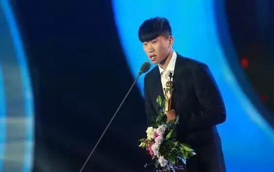4笔引援流产暴露申花不够，自身方向不该被上港崛起左右！