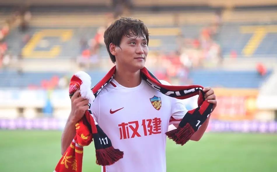 4笔引援流产暴露申花不够，自身方向不该被上港崛起左右！