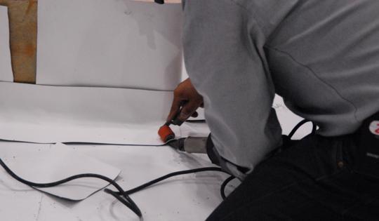 防水卷材常用的铺贴方法有,立面防水卷材可以横向铺贴吗