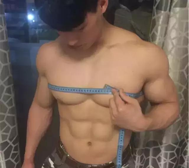 男朋友胸比你大，是种怎样的体验？