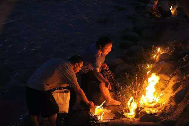 烧掉的纸钱亲人能收到吗,烧给亲人的纸钱亲人能收到多少