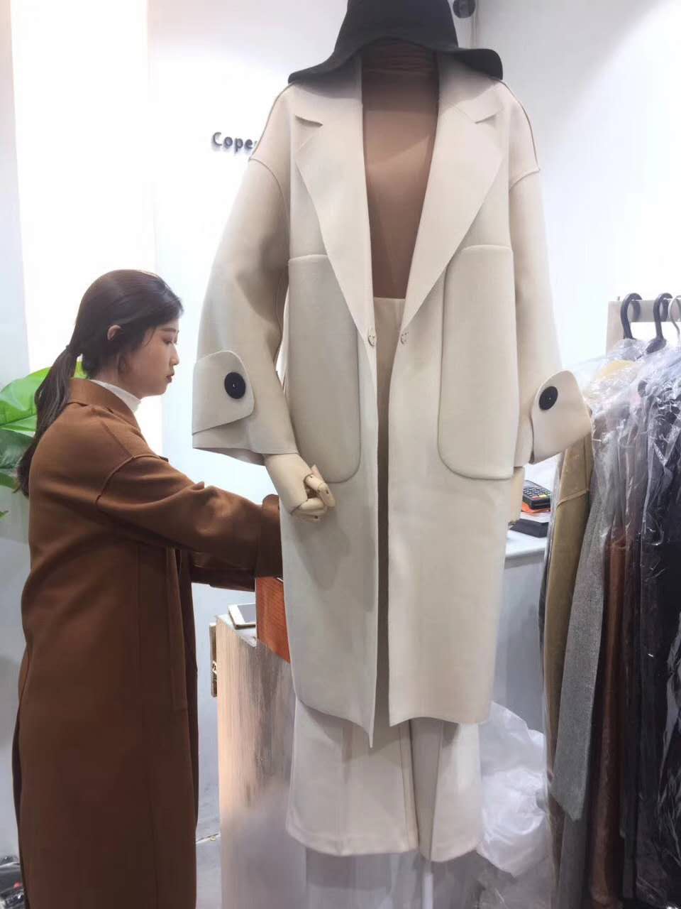 吴昕穿粉色旗袍被夸身材好,吴昕谢娜穿粉色