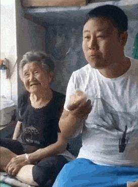 以前身上纹个蝎子怎么遮盖,在身上纹了一个蝎子