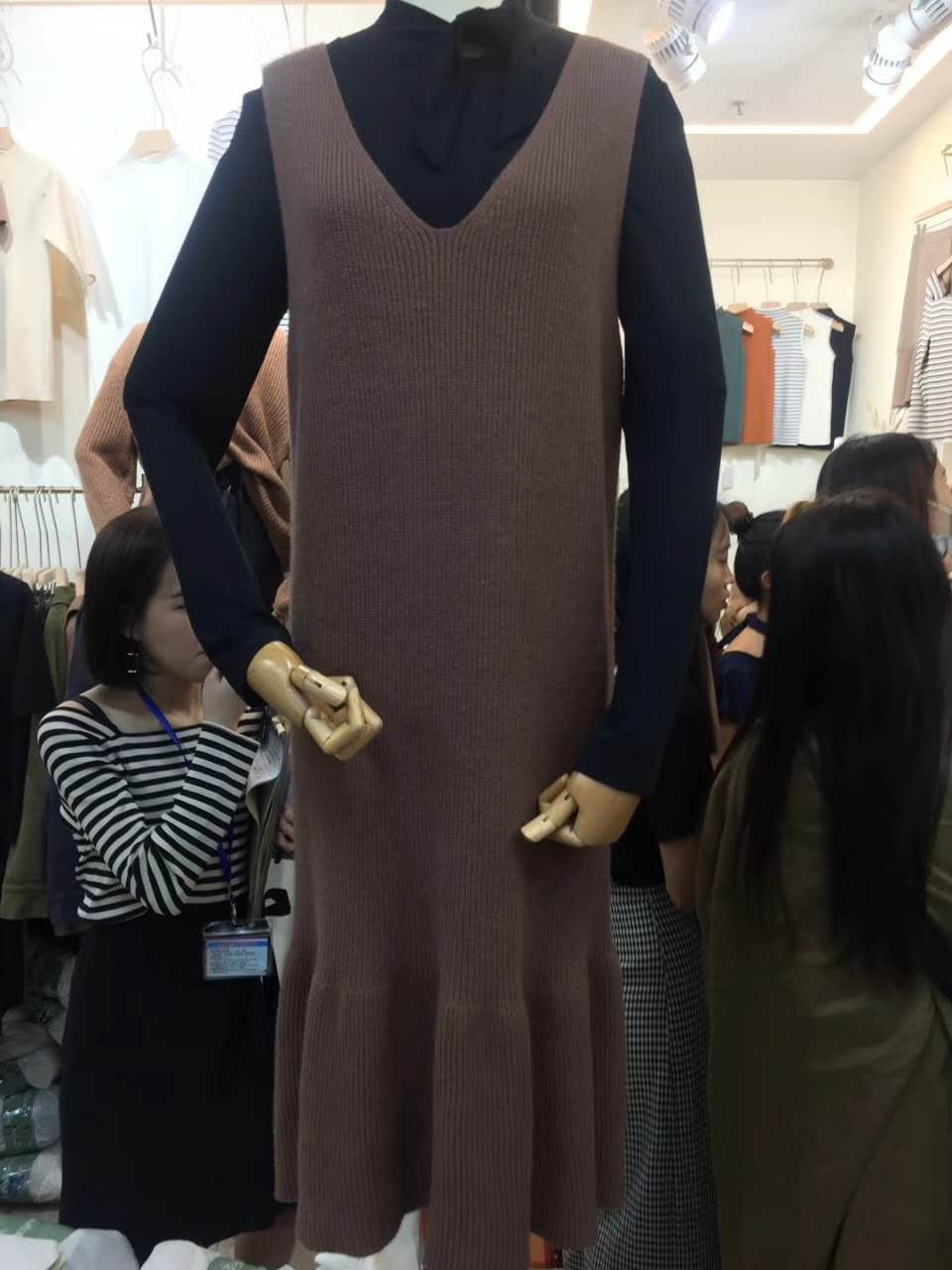 吴昕穿粉色旗袍被夸身材好,吴昕谢娜穿粉色