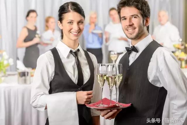 顾客要退菜怎么处理,顾客想退定金怎么办