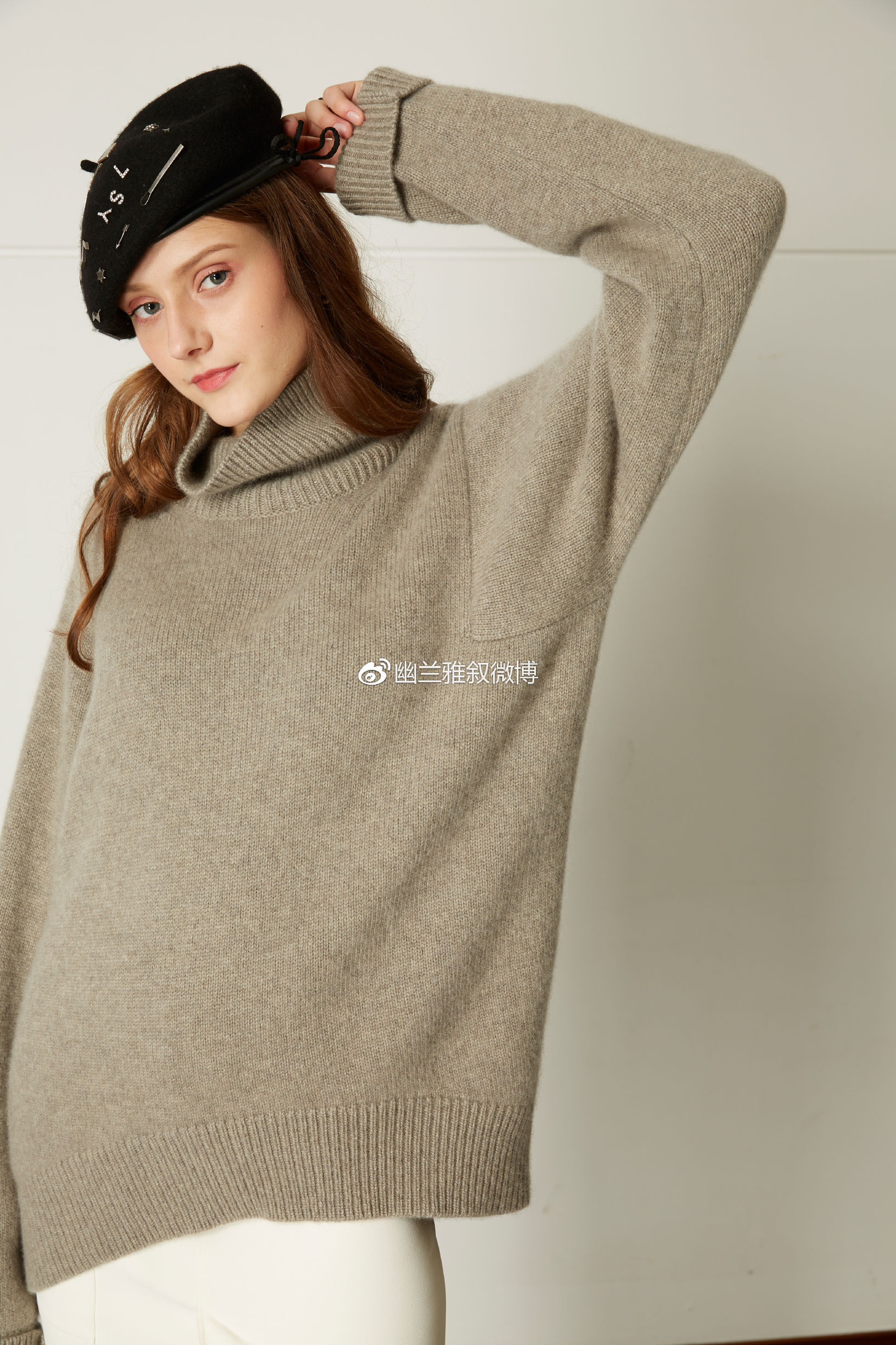 暖过拥抱，柔过亲吻，只有羊绒衫能给女人温柔的怀抱