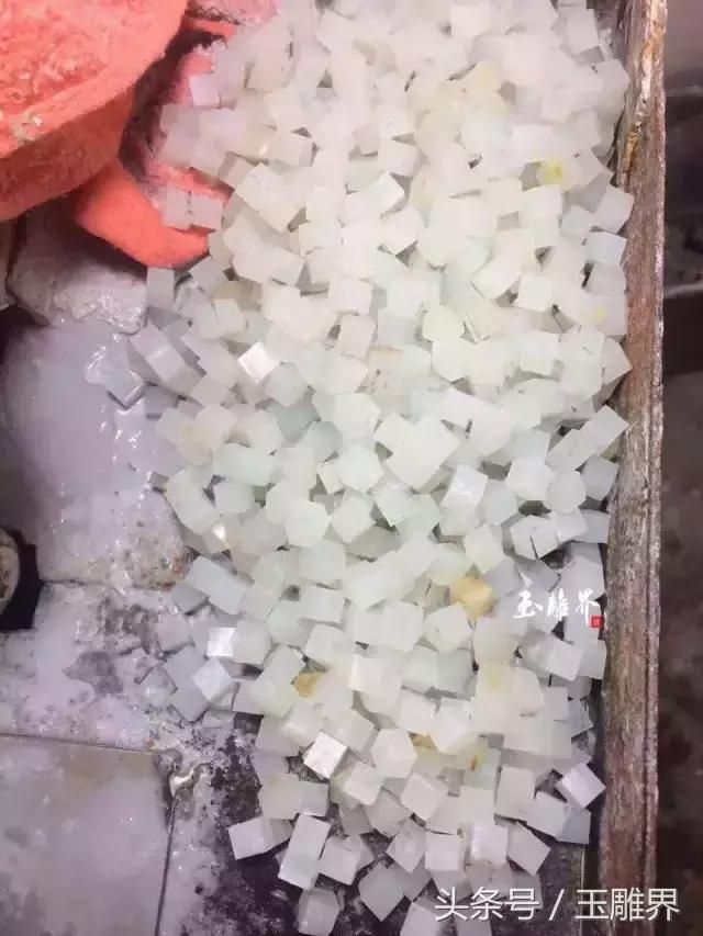 车珠子费料么,车珠子容易车裂