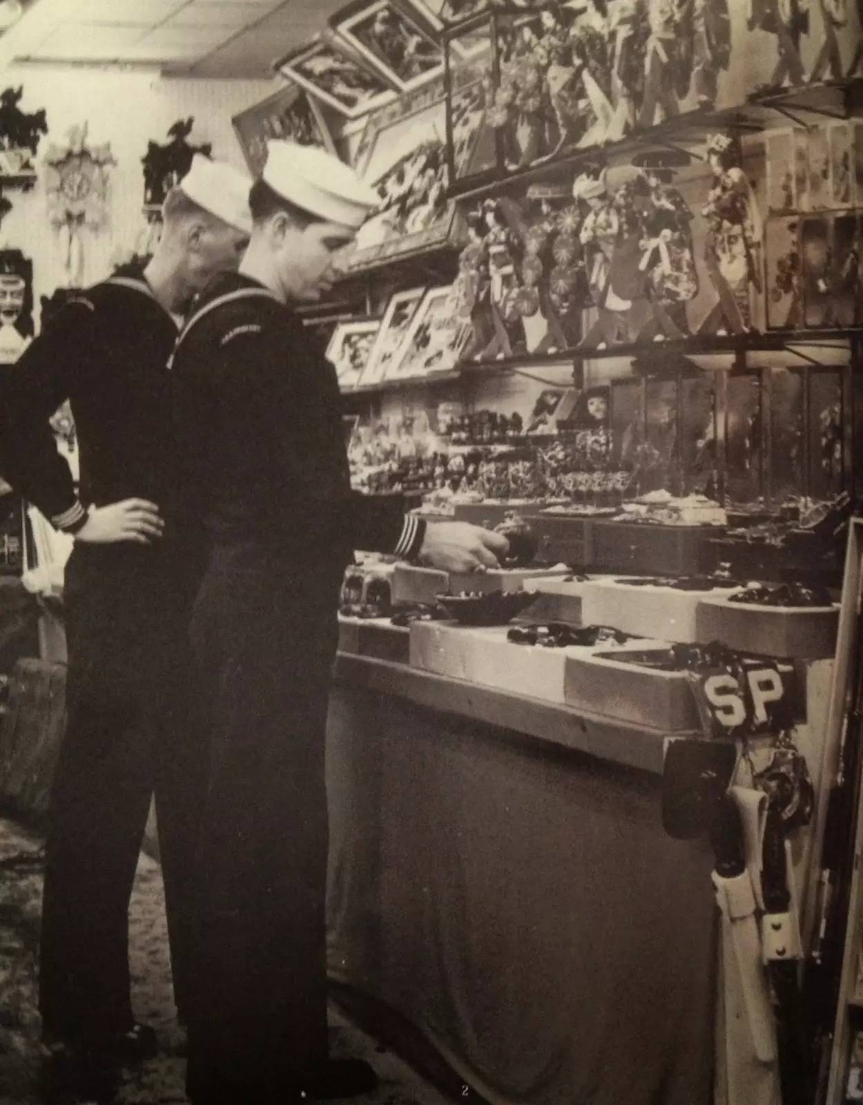 重磅刺绣夹克,朋克风刺绣夹克